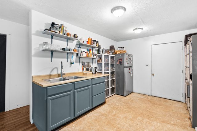 56200 California Road, Pokagon Twp, MI 49047