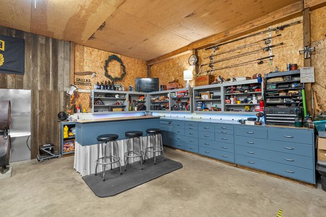 56200 California Road, Pokagon Twp, MI 49047