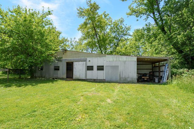 56200 California Road, Pokagon Twp, MI 49047