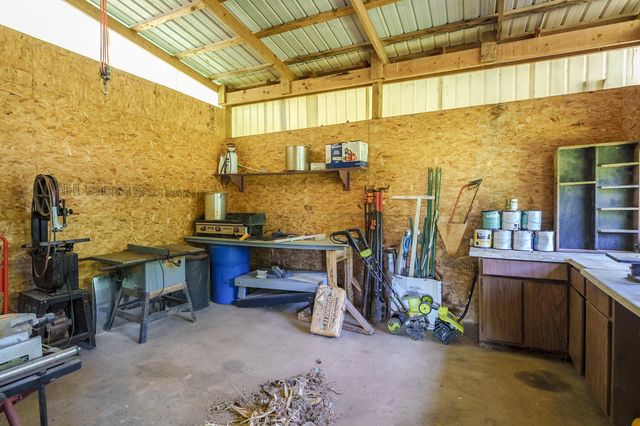 56200 California Road, Pokagon Twp, MI 49047