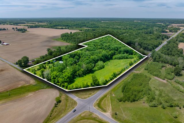 56200 California Road, Pokagon Twp, MI 49047