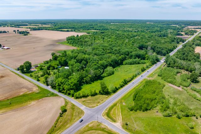 56200 California Road, Pokagon Twp, MI 49047
