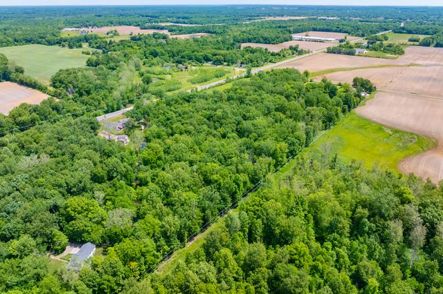 56200 California Road, Pokagon Twp, MI 49047