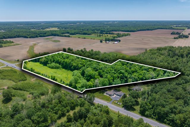 56200 California Road, Pokagon Twp, MI 49047