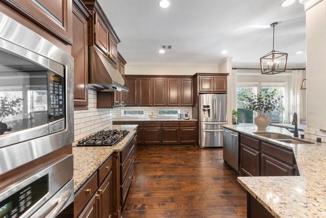 70 Lindenberry Circle, Spring, TX 77389