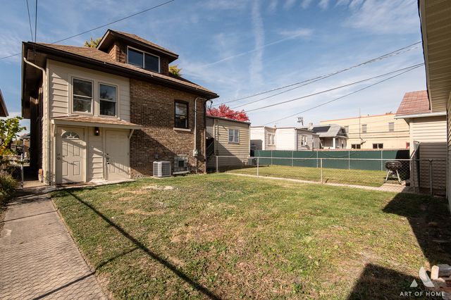 2623 Euclid Avenue, Berwyn, IL 60402