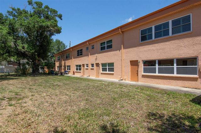 3740 58TH STREET N 106, St Petersburg, FL 33710