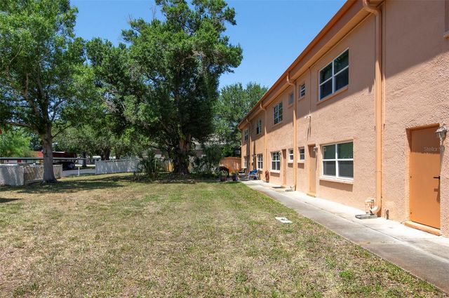 3740 58TH STREET N 106, St Petersburg, FL 33710