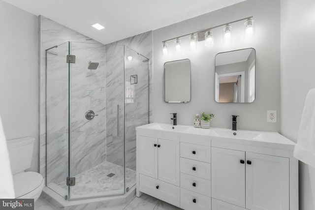 6749 TOWNE LANE RD, Mclean, VA 22101