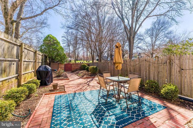 6749 TOWNE LANE RD, Mclean, VA 22101