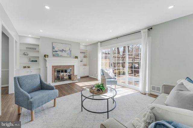 6749 TOWNE LANE RD, Mclean, VA 22101