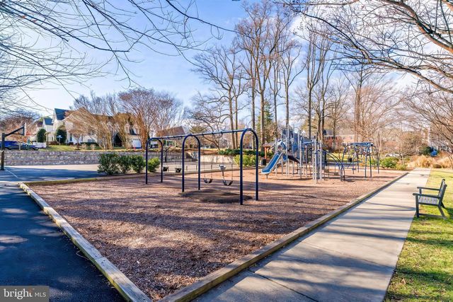 6749 TOWNE LANE RD, Mclean, VA 22101