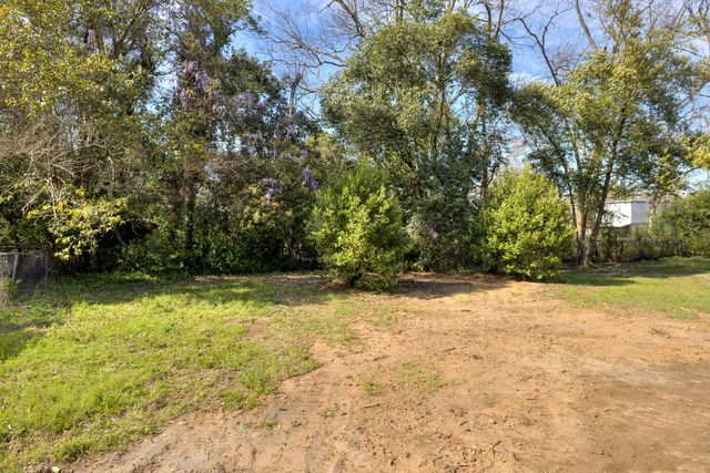 14 Hatfield Street, Sumter, SC 29150