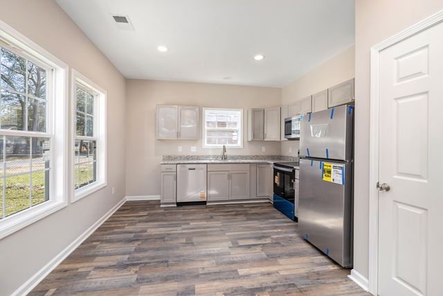 14 Hatfield Street, Sumter, SC 29150