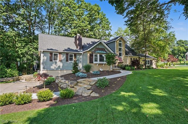 3020 Silver Lake Boulevard, Silver Lake, OH 44224