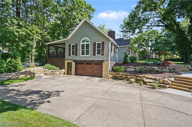 3020 Silver Lake Boulevard, Silver Lake, OH 44224