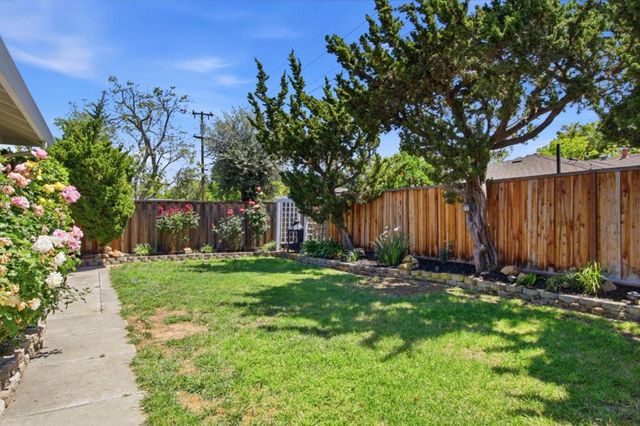 1396 Dentwood Drive, San Jose, CA 95118