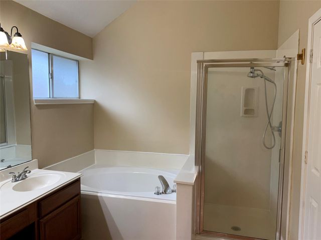 123 Chandler Court, Sugar Land, TX 77479