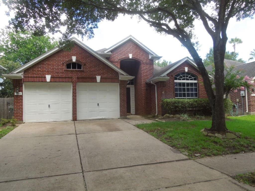 123 Chandler Court, Sugar Land, TX 77479