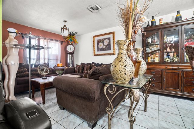 20154 NW 12th Pl, Miami Gardens, FL 33169