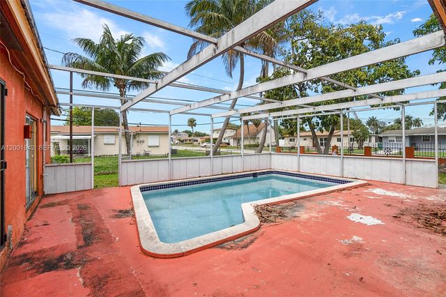 20154 NW 12th Pl, Miami Gardens, FL 33169