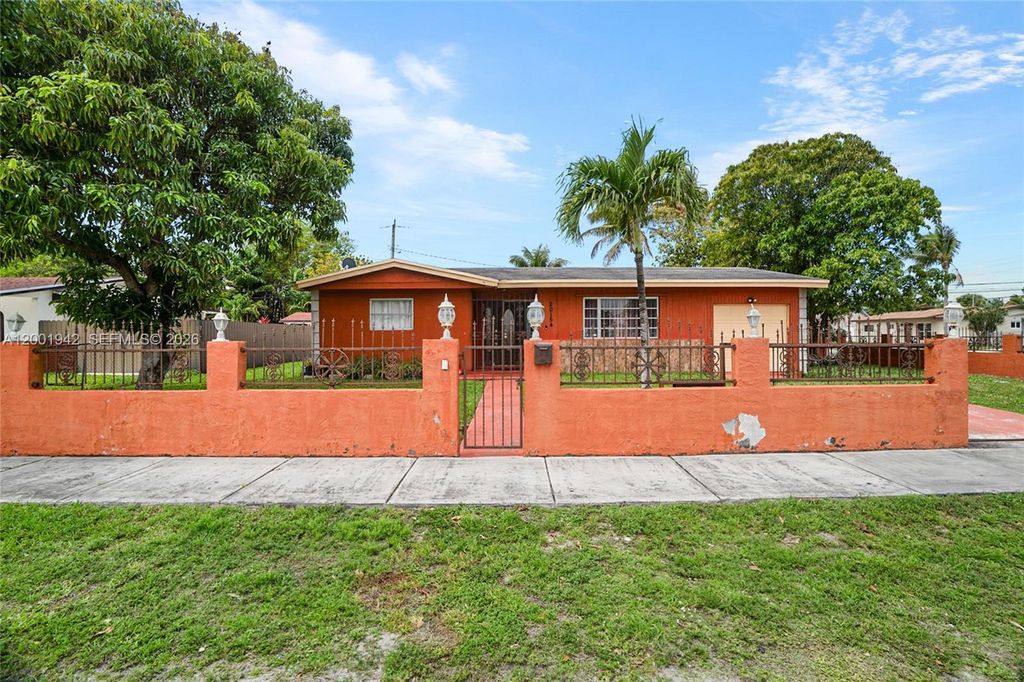 20154 NW 12th Pl, Miami Gardens, FL 33169