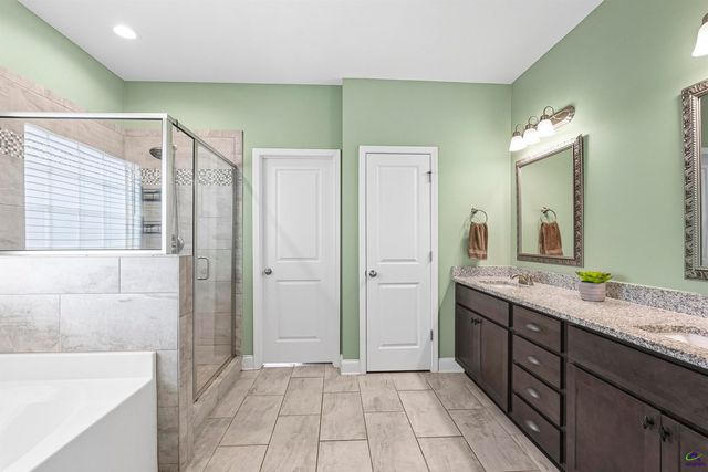 414 Newport Avenue, Kathleen, GA 31047