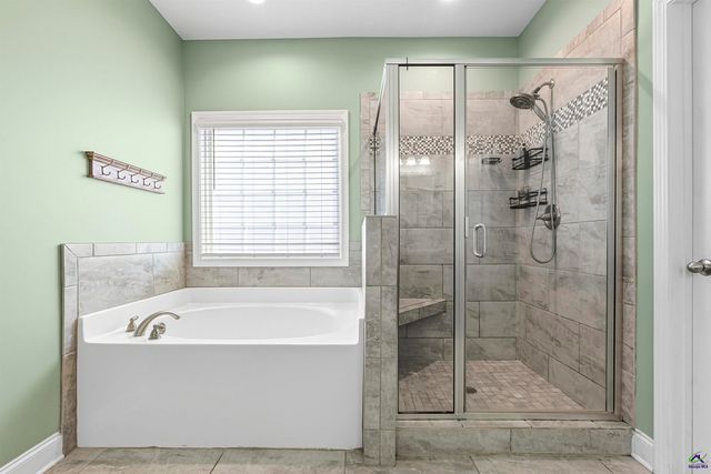 414 Newport Avenue, Kathleen, GA 31047