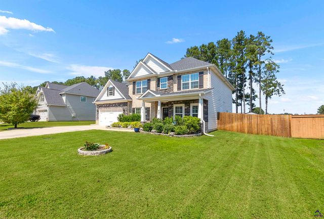 414 Newport Avenue, Kathleen, GA 31047