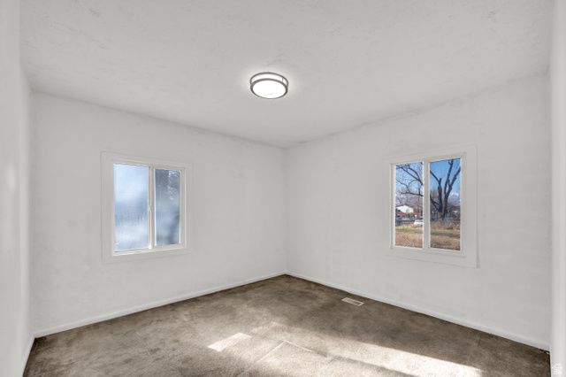 1594 W SUNSET AVE, West Valley City, UT 84119