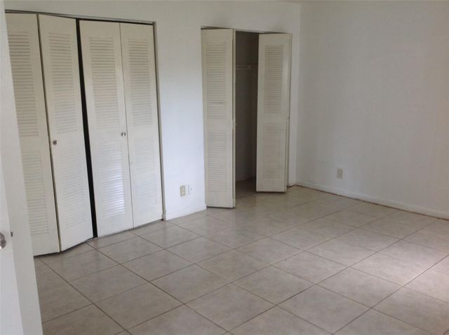 10815 NW 45th St, Coral Springs, FL 33065