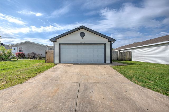 2729 Lenox Court, Springdale, AR 72764