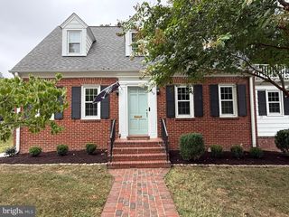 909 MORTIMER AVE, Fredericksburg, VA 22401