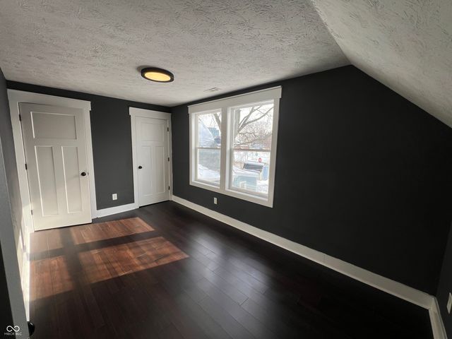 2627 Southeastern Avenue, Indianapolis, IN 46201