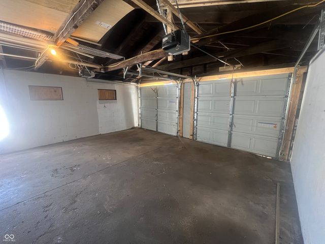 2627 Southeastern Avenue, Indianapolis, IN 46201