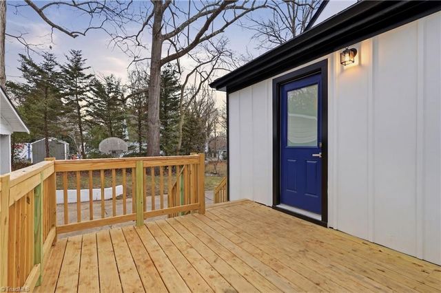 206 Stone Street, Thomasville, NC 27360