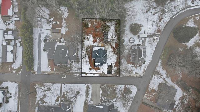 206 Stone Street, Thomasville, NC 27360