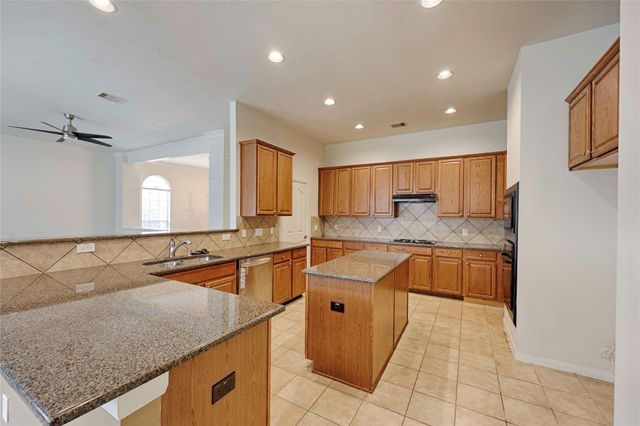 3218 Longhorn Circle, Manvel, TX 77578