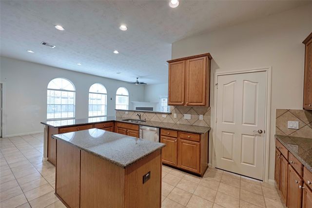 3218 Longhorn Circle, Manvel, TX 77578