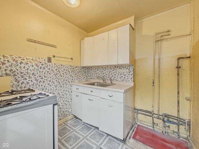 3022 N Tacoma Avenue, Indianapolis, IN 46218