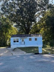 4498 BEACON HILL CV, Memphis, TN 38127