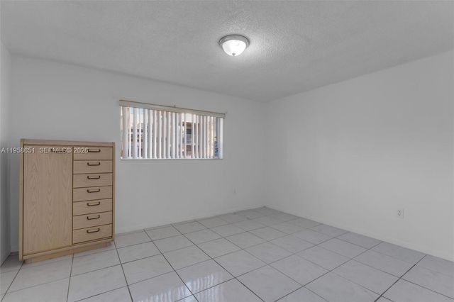 14903 SW 80th St 101, Miami, FL 33193