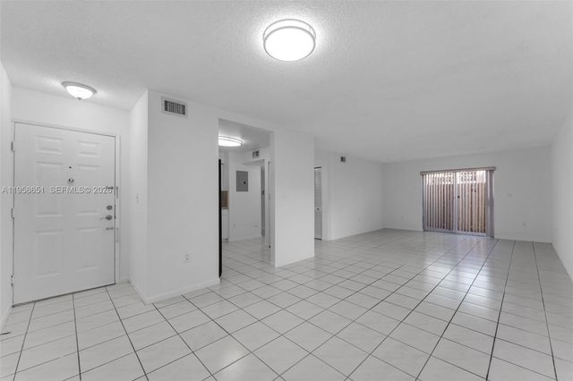 14903 SW 80th St 101, Miami, FL 33193