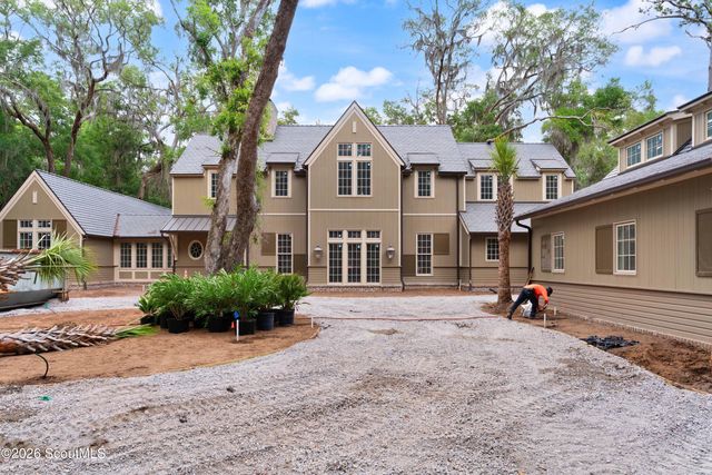 435 Pike's Bluff Drive, St. Simons Island, GA 31522