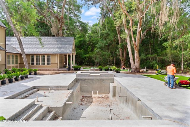 435 Pike's Bluff Drive, St. Simons Island, GA 31522