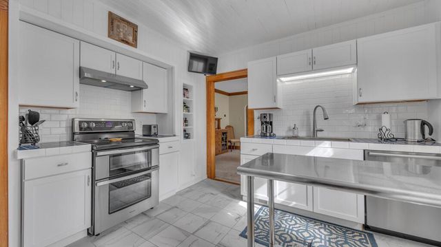 2212 S 8th STREET, Sheboygan, WI 53081