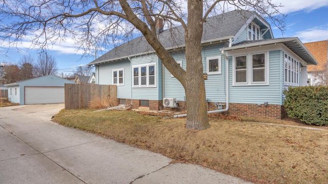 2212 S 8th STREET, Sheboygan, WI 53081