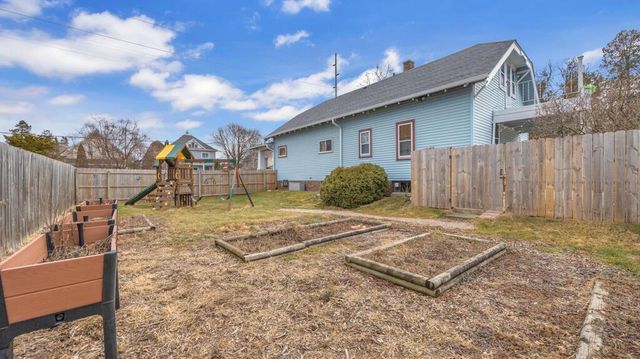 2212 S 8th STREET, Sheboygan, WI 53081