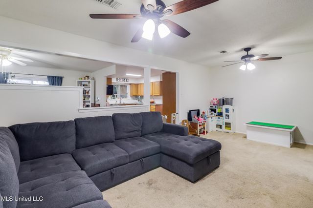 730 Holly Hills Drive, Biloxi, MS 39532
