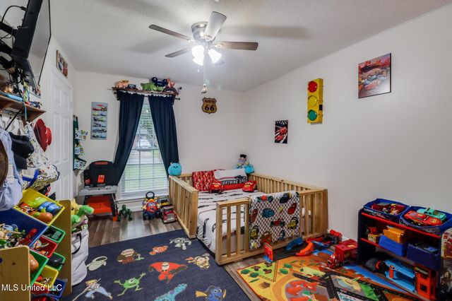 730 Holly Hills Drive, Biloxi, MS 39532